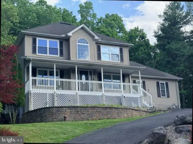 316 Reagan Dr, East Stroudsburg, PA 18301 - #1