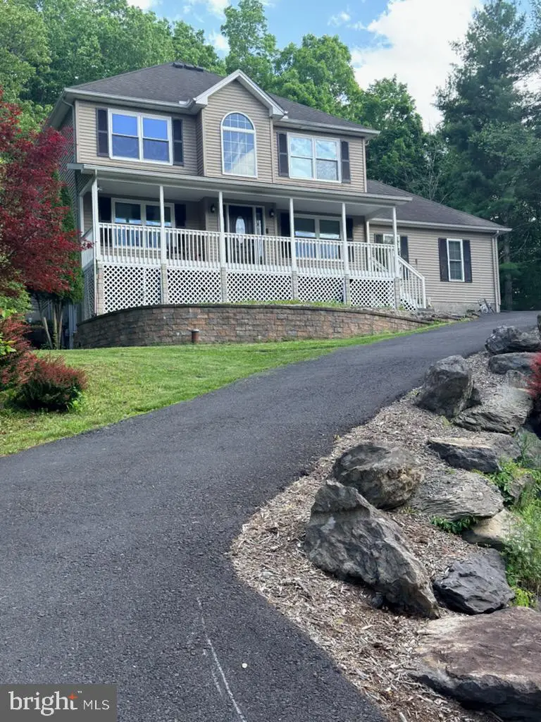 316 Reagan Dr, East Stroudsburg, PA 18301 - #2