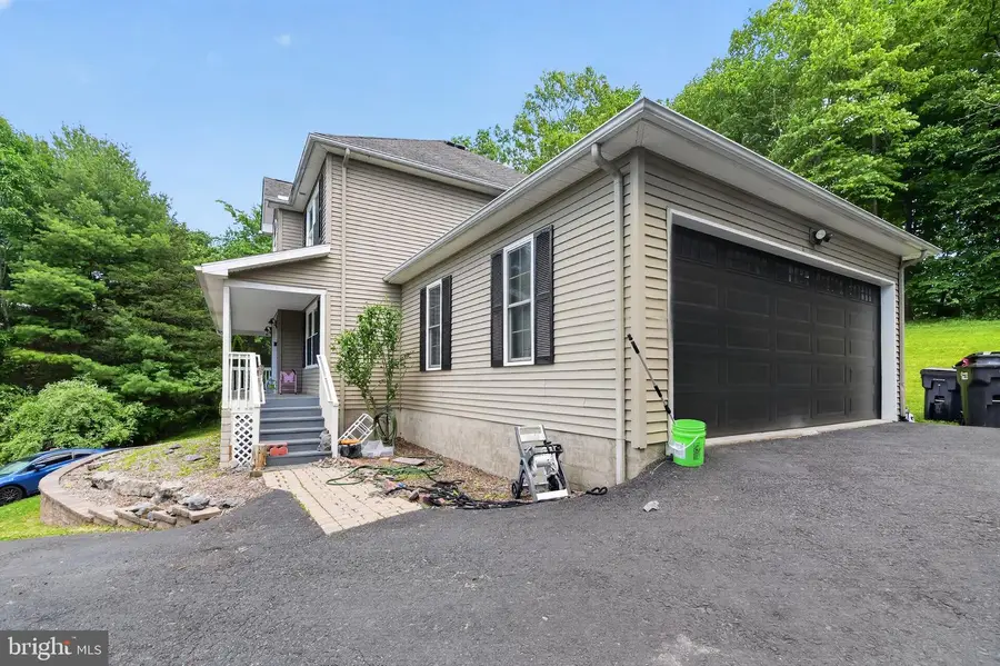 316 Reagan Dr, East Stroudsburg, PA 18301 - #3