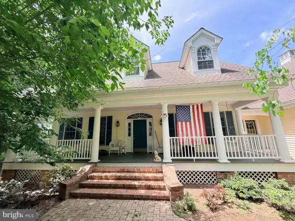237 Eastshore Dr, EAST STROUDSBURG, PA 18301