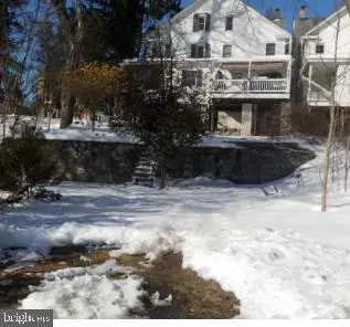 505 Thomas St, Stroudsburg, PA 18360 - #1