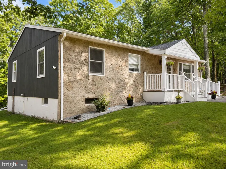 179 Darcy Dr, Saylorsburg, PA 18353 - #2