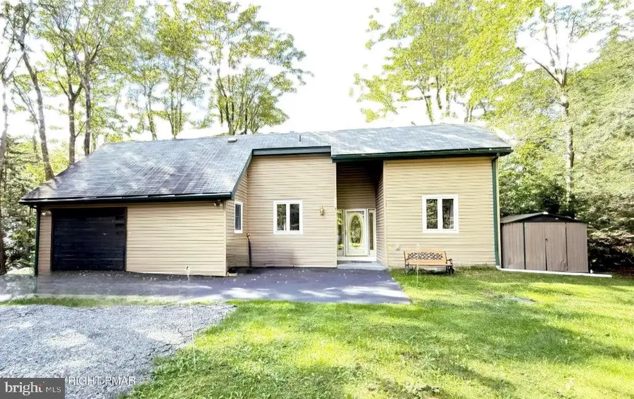 1225 Kilmer Rd, Tobyhanna, PA 18466 - #2