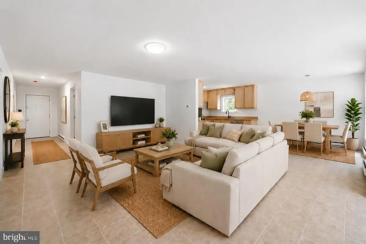 3111 Briarwood Dr, Tobyhanna, PA 18466 - #1