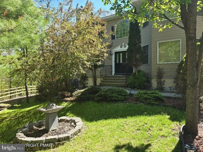 519 Norman Ct, East Stroudsburg, PA 18302 - #1