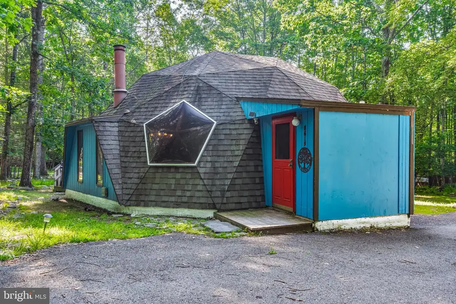 8615 E Nottingham Dr, Kunkletown, PA 18058 - #3