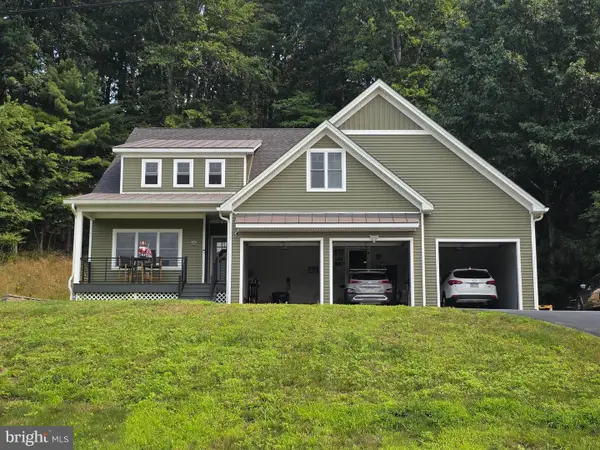 165 W Hills Dr, STROUDSBURG, PA 18360