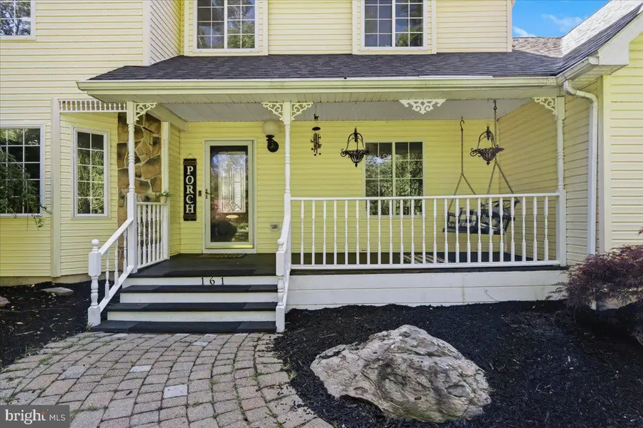 161 Acorn Ln, Stroudsburg, PA 18360 - #2