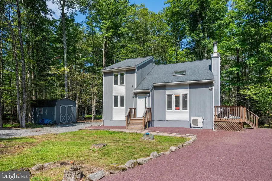 146 Chitimacha Dr, Pocono Lake, PA 18347 - #2