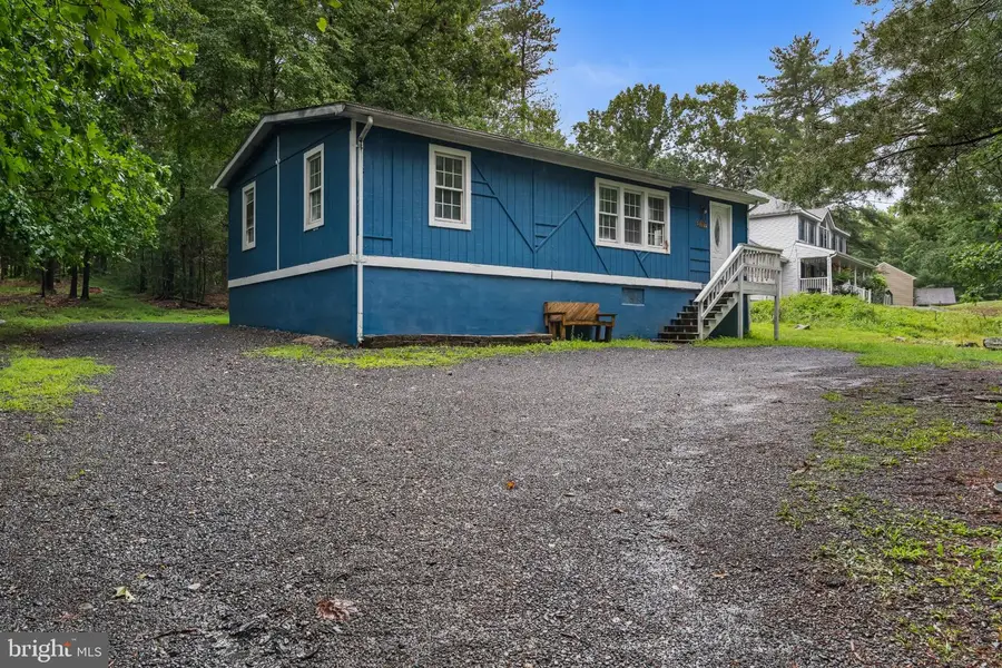 2037 Forest Lake Dr, East Stroudsburg, PA 18302 - #2
