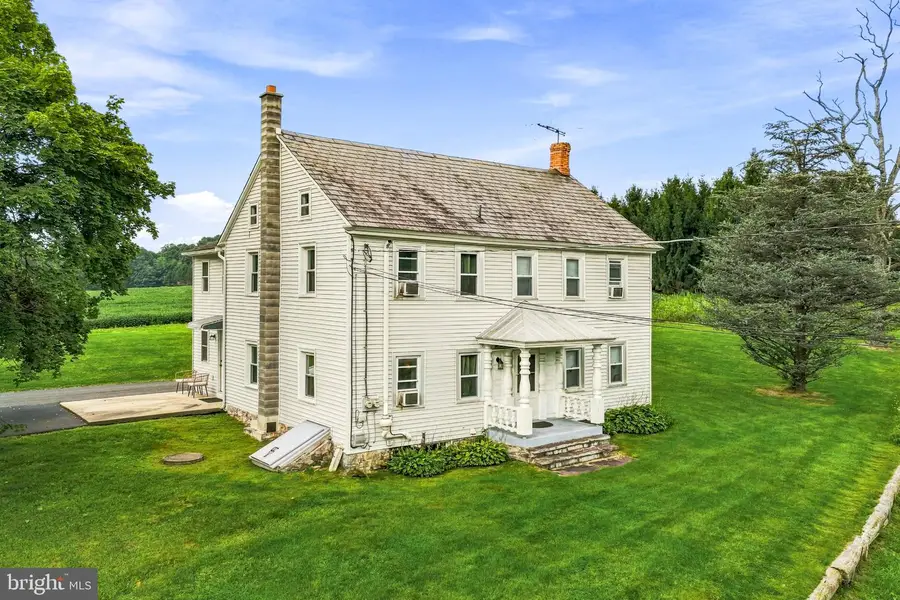 267 Long Mountain Rd, Effort, PA 18330 - #2