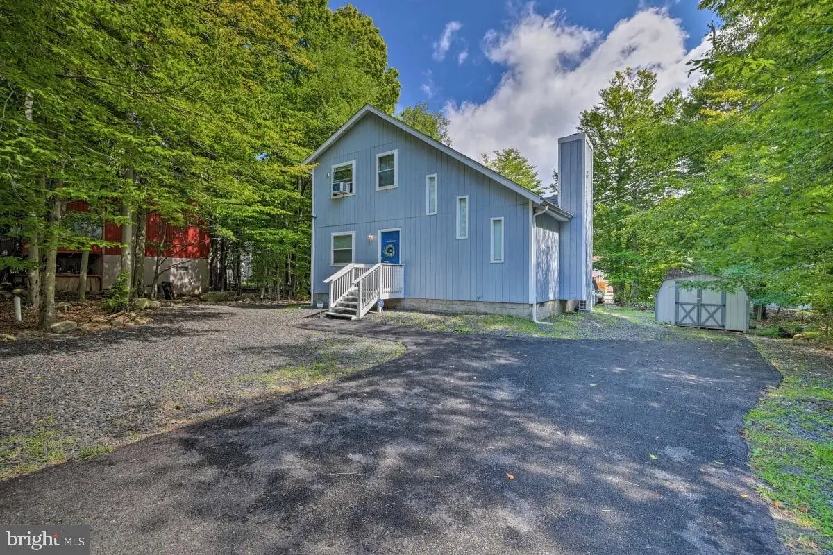 9253 Westwood Dr, Tobyhanna, PA 18466 - #1