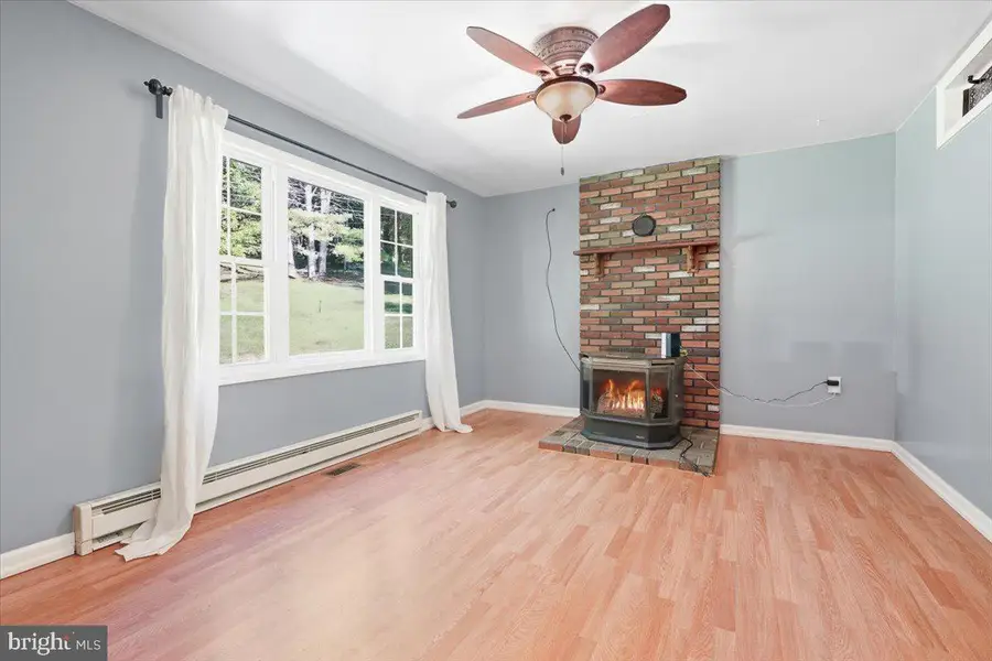 507 Starlite Ct, Stroudsburg, PA 18360 - #3