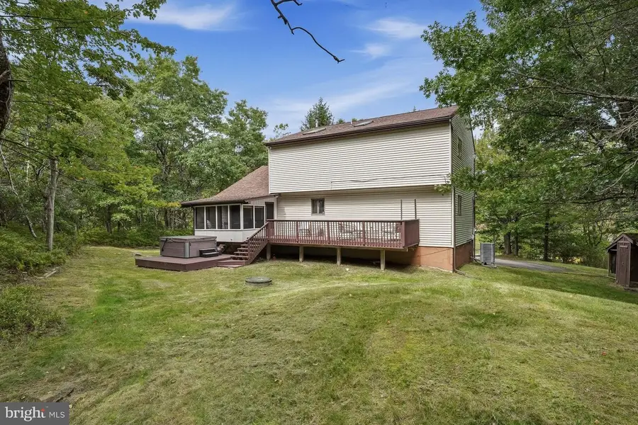 1298 Glade Dr S, Long Pond, PA 18334 - #2