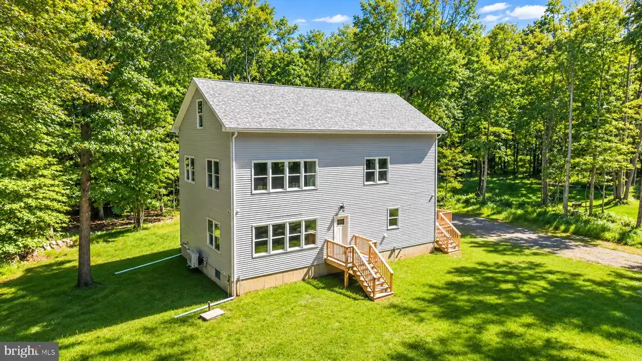 115 Deer Path Ln, Pocono Summit, PA 18346 - #2