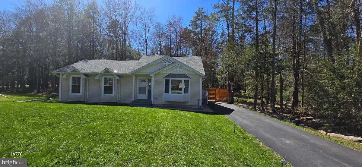 331 Mohansic Ln, Tobyhanna, PA 18466 - #1