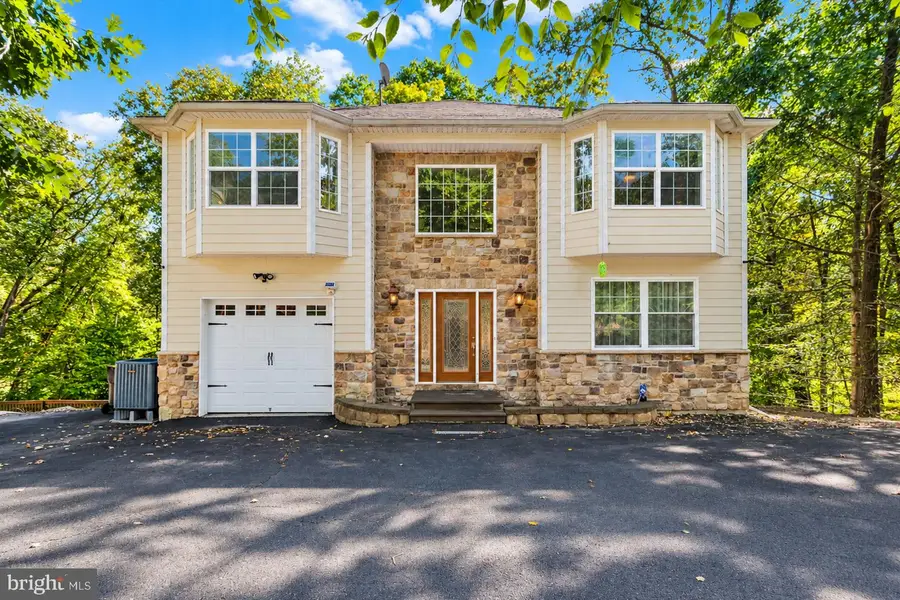 105 Mulberry Ln, East Stroudsburg, PA 18302 - #2