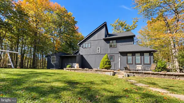 6361 Cherokee Trl, TOBYHANNA, PA 18466