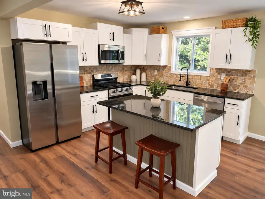 126 North Ln, East Stroudsburg, PA 18301 - #2