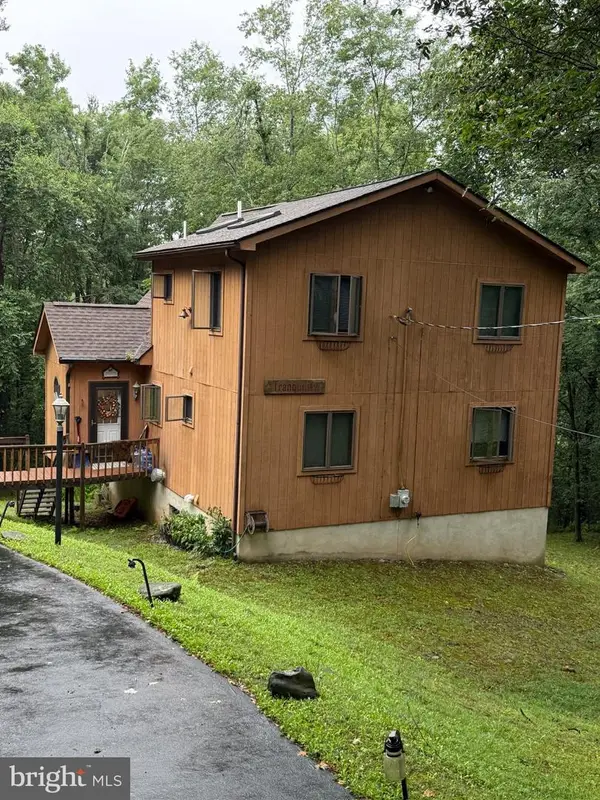 5142 Autumn Ln, POCONO LAKE, PA 18347