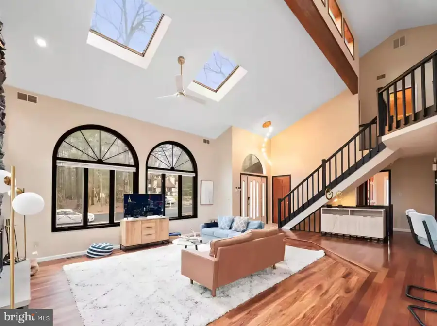 183 Hyland Dr, East Stroudsburg, PA 18301 - #2