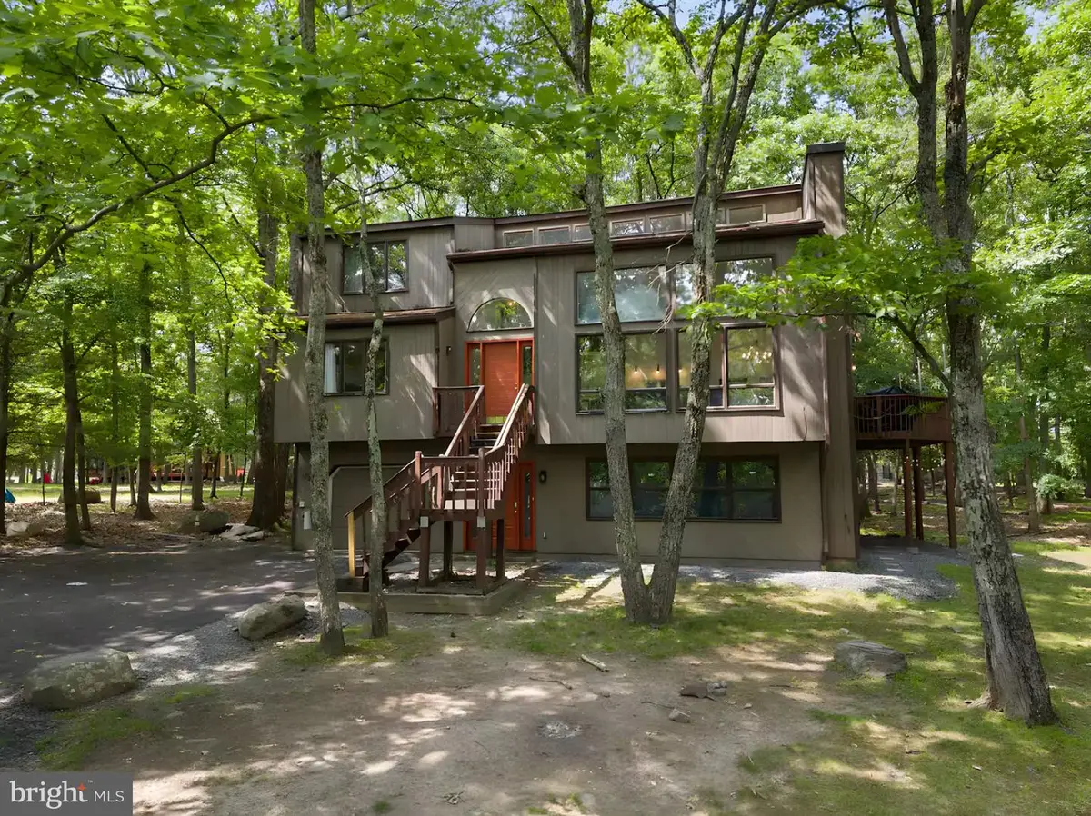 108 Ledgewood Dr, East Stroudsburg, PA 18301 - #1
