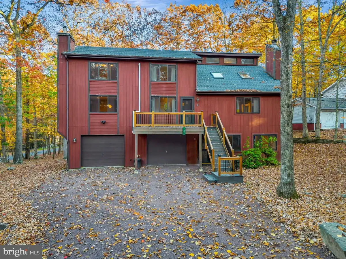 137 Clover Ln, East Stroudsburg, PA 18301 - #1
