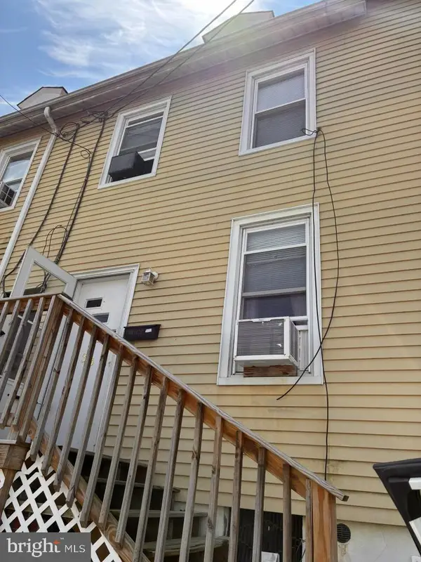 133 E Nesquehoning St, EASTON, PA 18042