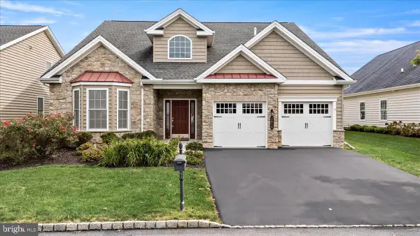 2616 Pioneer Rd, BETHLEHEM, PA 18017