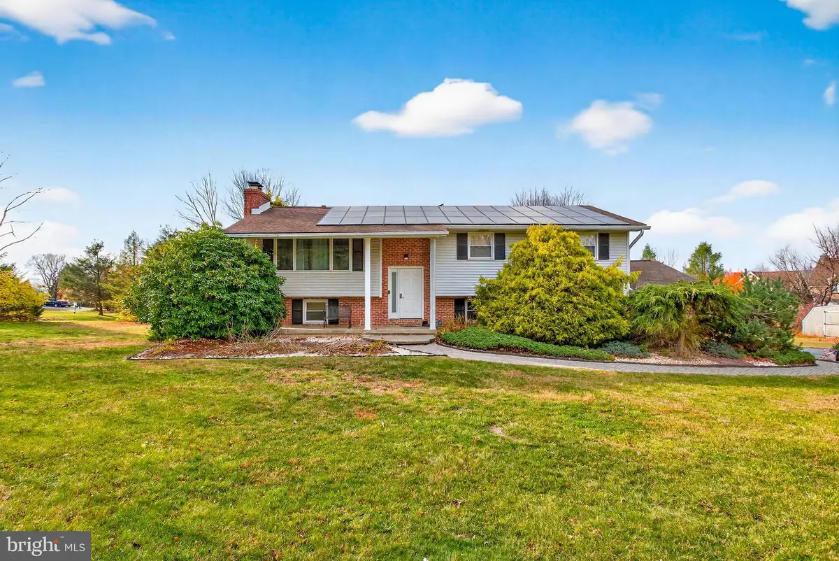 2152 Amlisa Rd, Nazareth, PA 18064 - Image #1