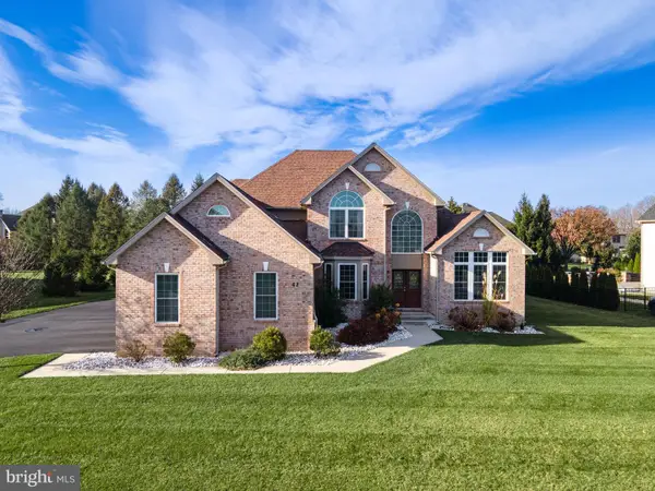 62 Surrey Dr, EASTON, PA 18045