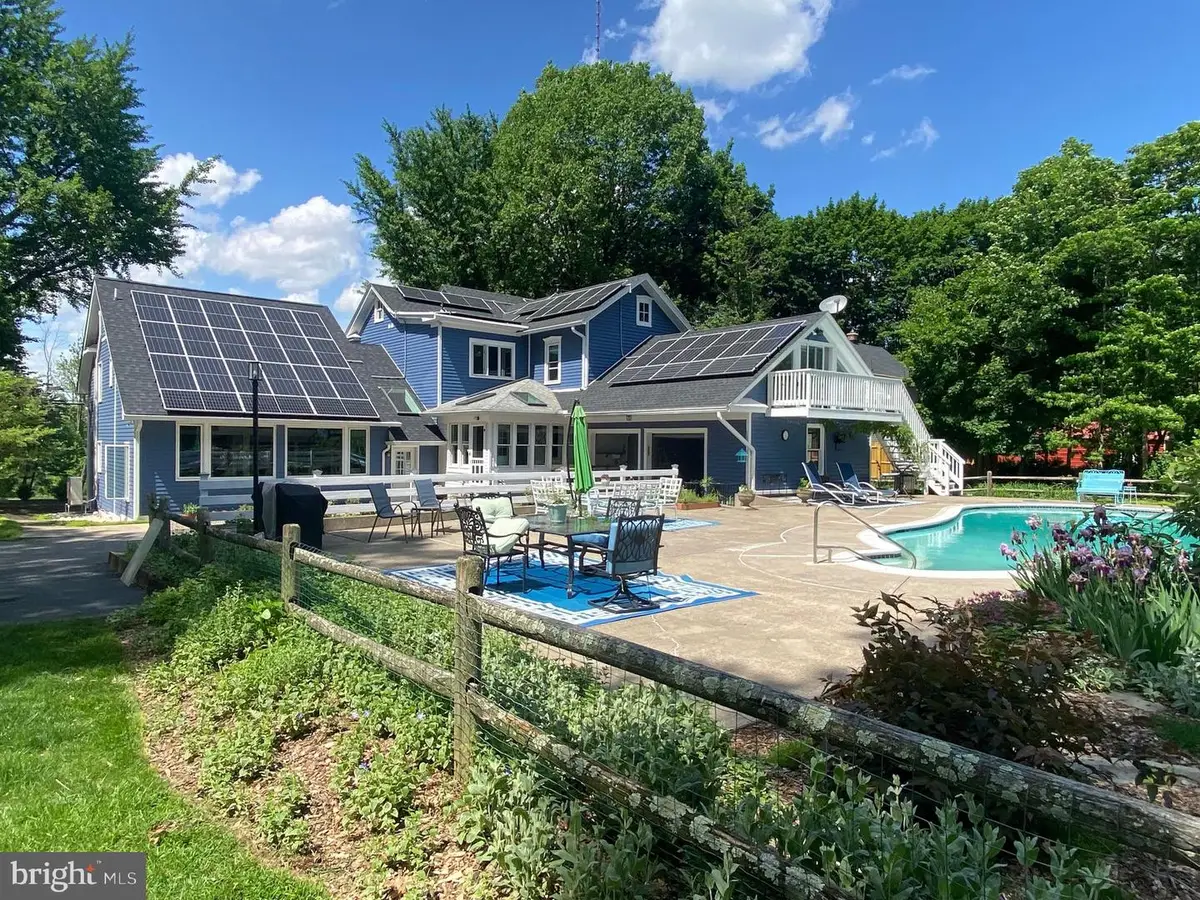 306 Paxinosa Rd W, Easton, PA 18040 - Image #1