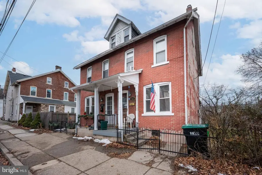 715 Itaska St, Bethlehem, PA 18015 - Image #2