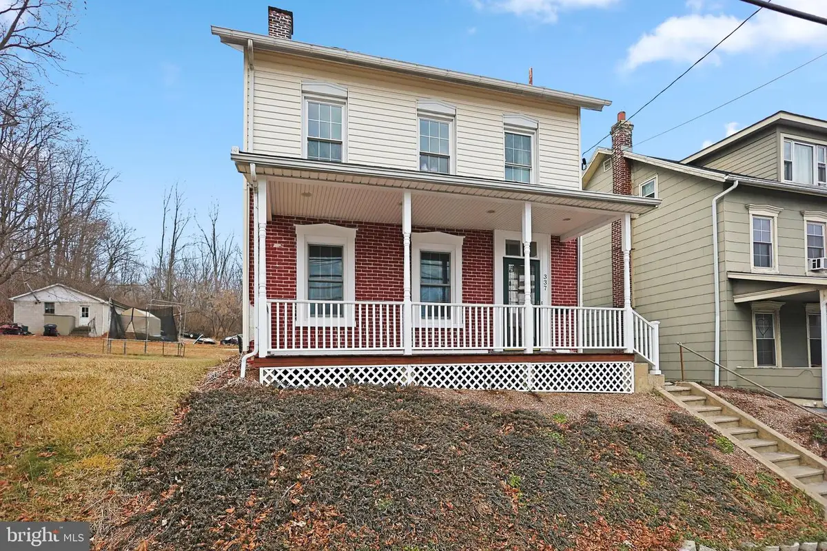 337 W Main St, Bath, PA 18014 - Image #1