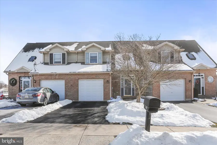 202 Stephanie Dr, Easton, PA 18045 - Image #2