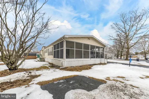 182 Greenbriar Dr S, BATH, PA 18014