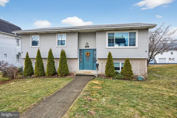 1386 Jefferson St, HELLERTOWN, PA 18055