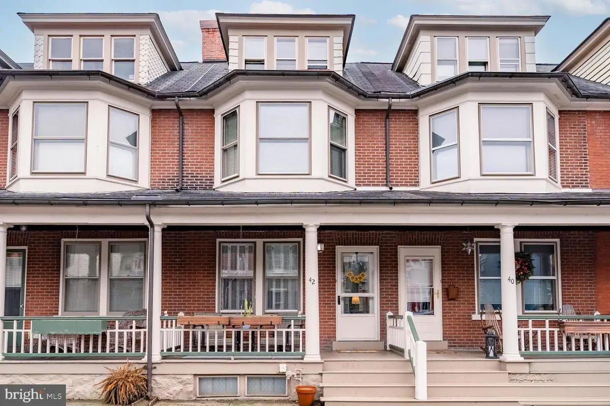 42 E Wall St, Bethlehem, PA 18018 - #1