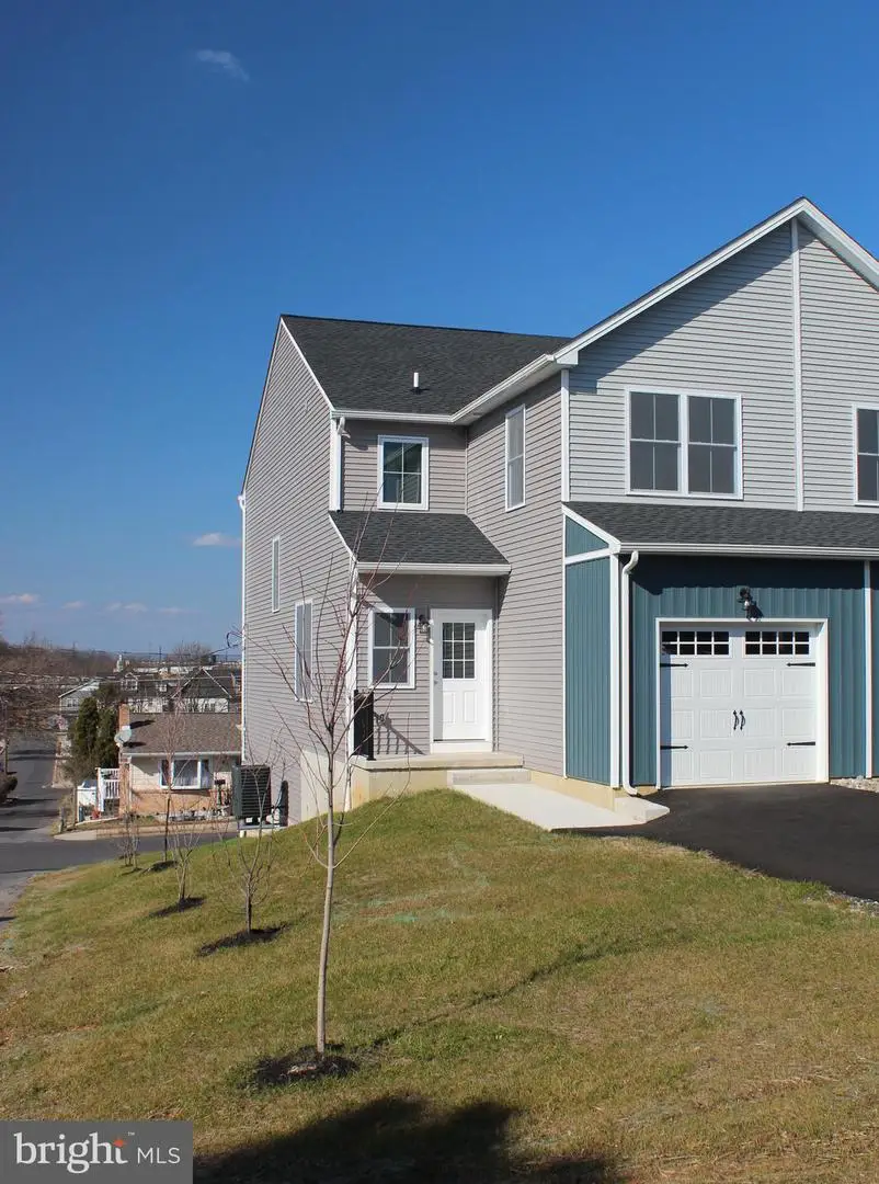 88 Hess Ave, Hellertown, PA 18055 - #2