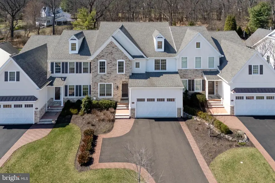 1970 Carriage Knoll Dr, Bethlehem, PA 18015 - #3