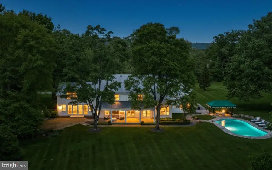 1803 Apple Tree Ln E, Bethlehem, PA 18015 - #2