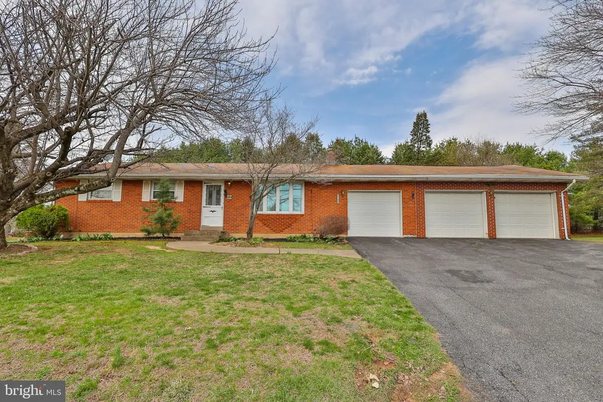 4514 Steuben Rd, Bethlehem, PA 18020 - #1