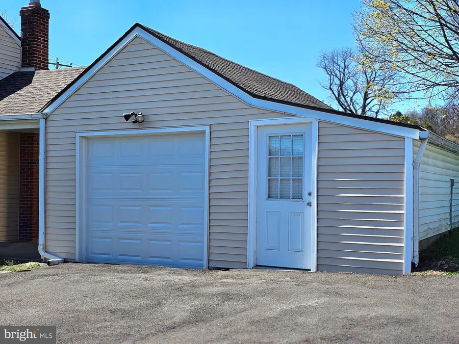 115 Kiefer St, Williams, PA 18042 - #2