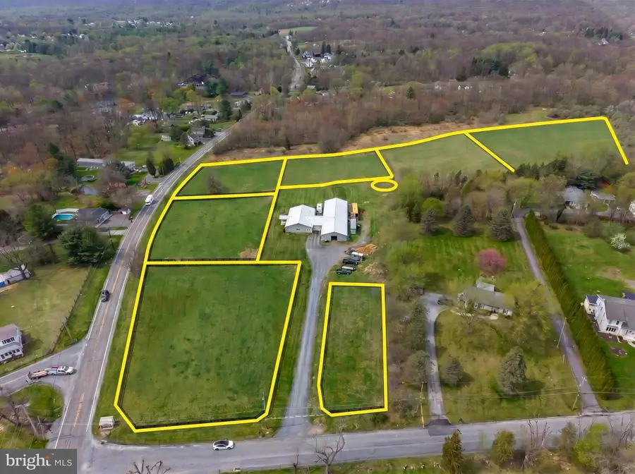 3670 N Dogwood Rd, Danielsville, PA 18038 - #2