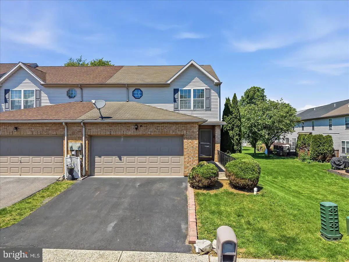 1260 Hawthorn Dr, Easton, PA 18040 - #1