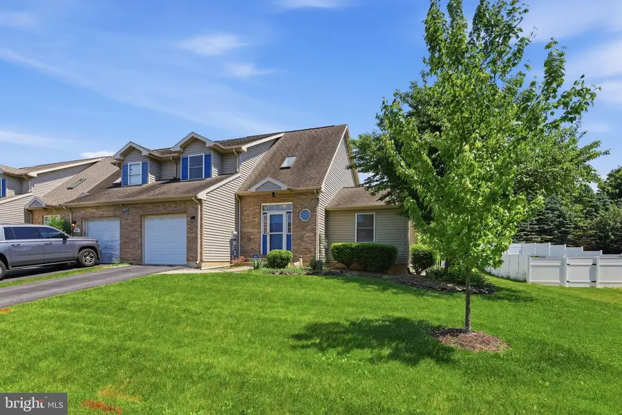 220 Melissa Dr, Easton, PA 18045 - #2