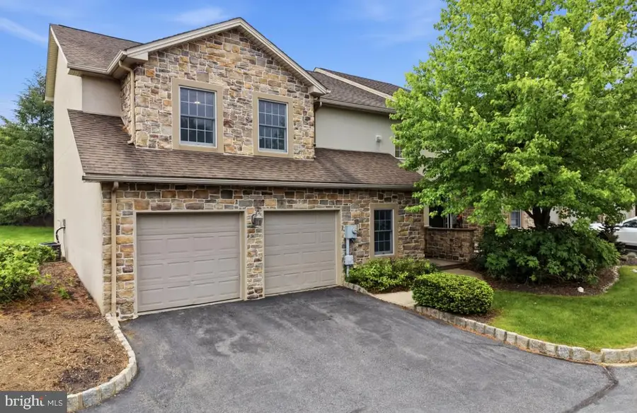 13 Tamarack Ct, Easton, PA 18040 - #2
