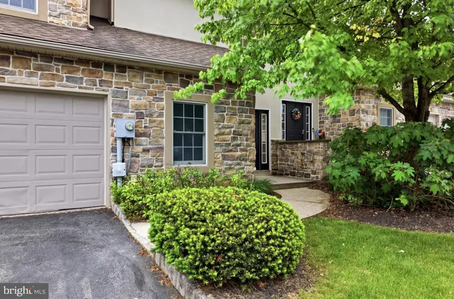 13 Tamarack Ct, Easton, PA 18040 - #3