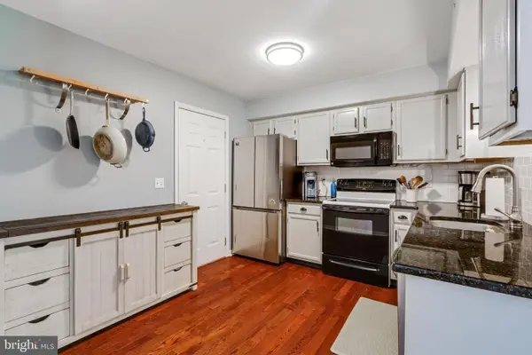 3 Winfield Ct, EASTON, PA 18045