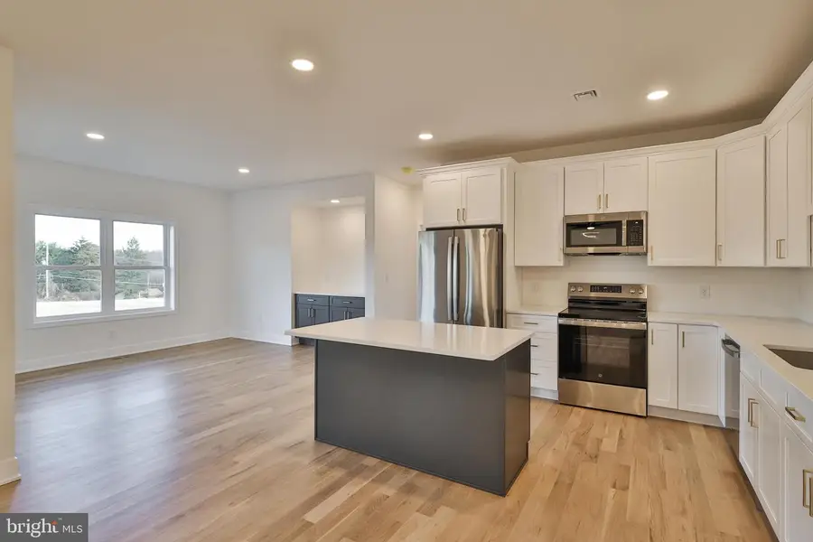 448 Long Lane Rd, Walnutport, PA 18088 - #3